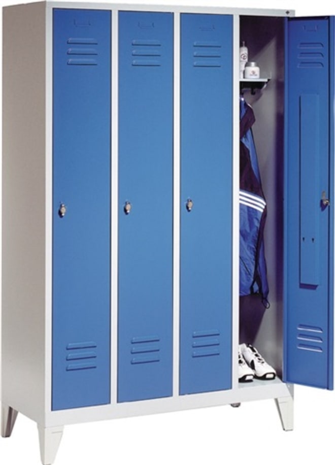 Garderobenschrank