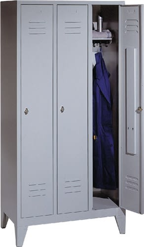 Garderobenschrank